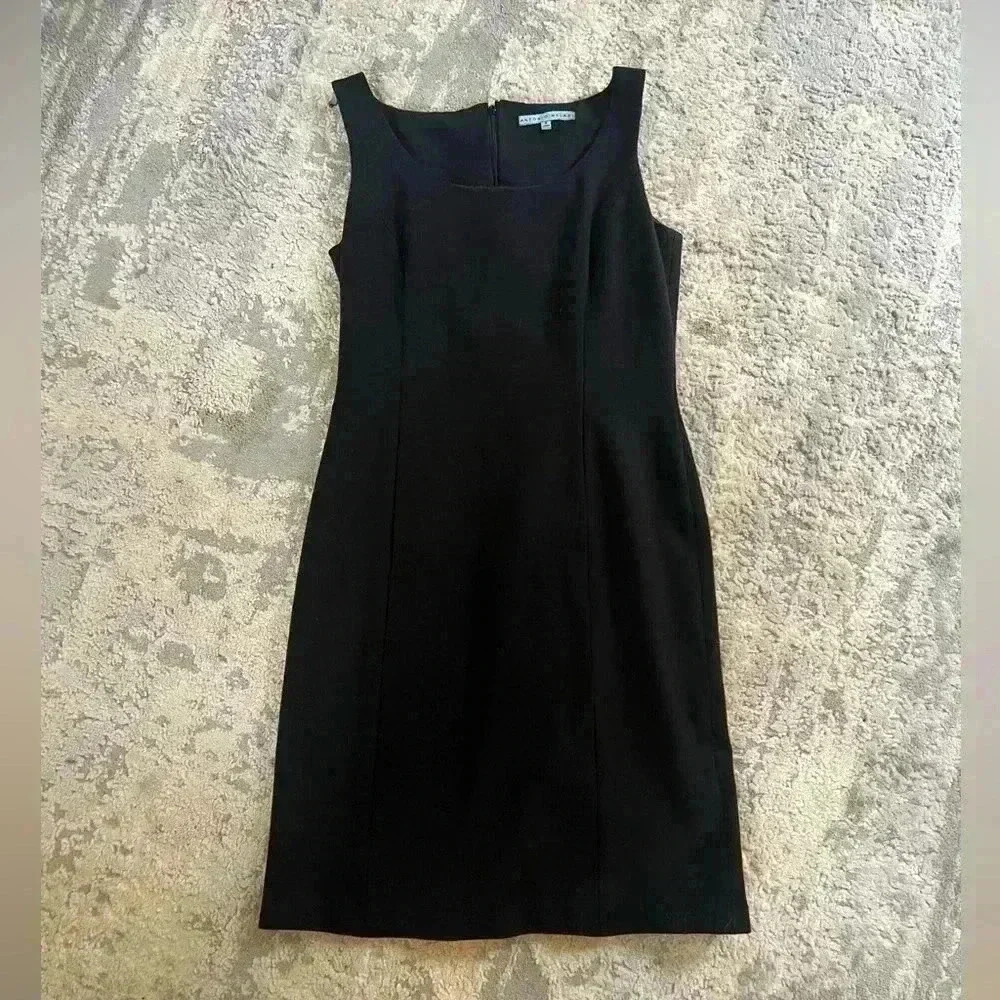 Classic Melani LBD Size 6